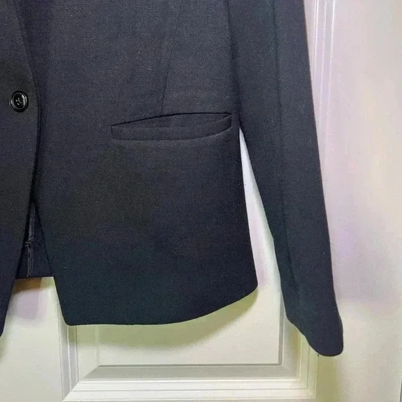 Banana Republic Single Button Black Blazer - Picture 3 of 10